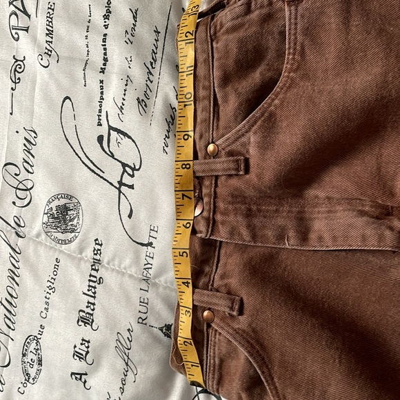 Woman wrangler pants - Picture 3 of 11